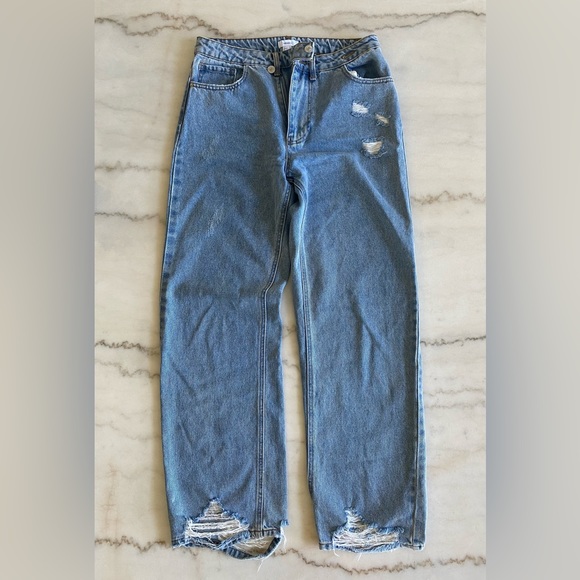 Forever 21 Jeans - Picture 2 of 4